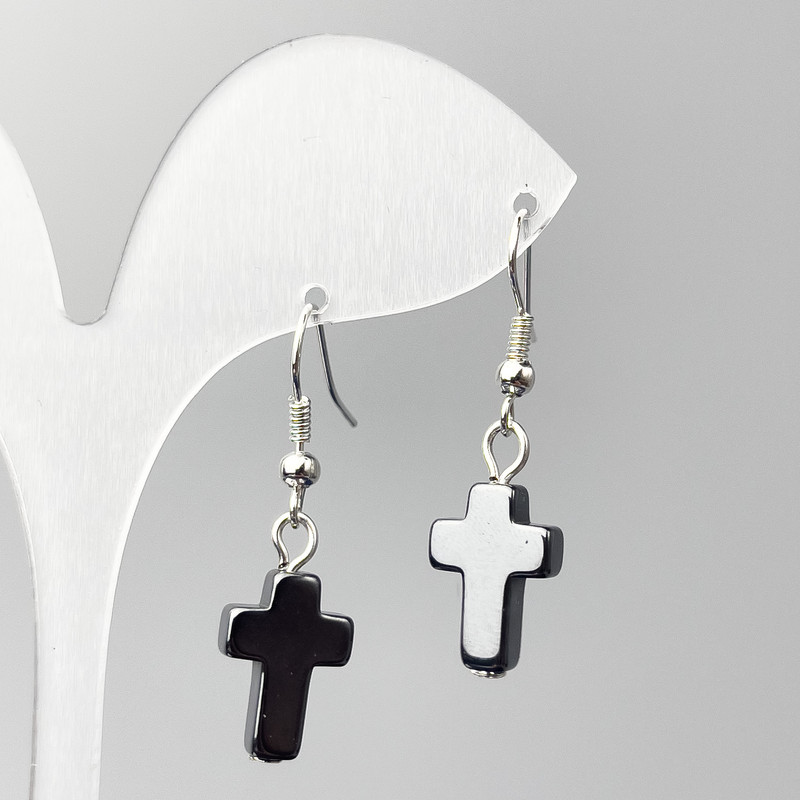 Boucles d'oreilles Croix d'hématite, diamètre 10×14, 5 mm ±, longueur 36 mm