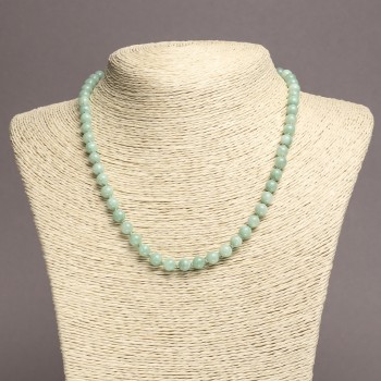 Collier en jadéite birmane, perles sphériques lisses de 6 mm de diamètre (±), longueur 45 cm+