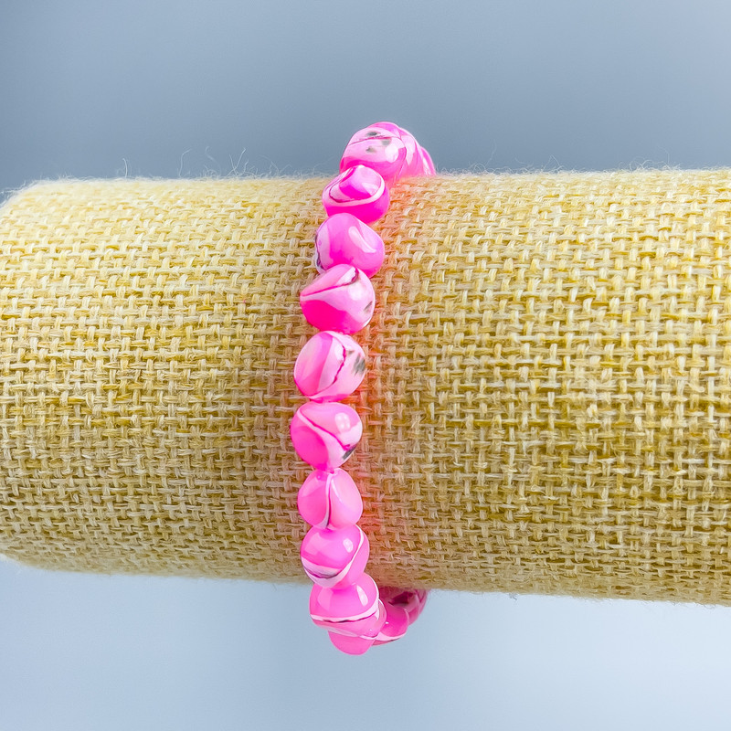 Bracelet en nacre rose facettée, perles 8×6 mm, longueur 18 cm (élastique)
