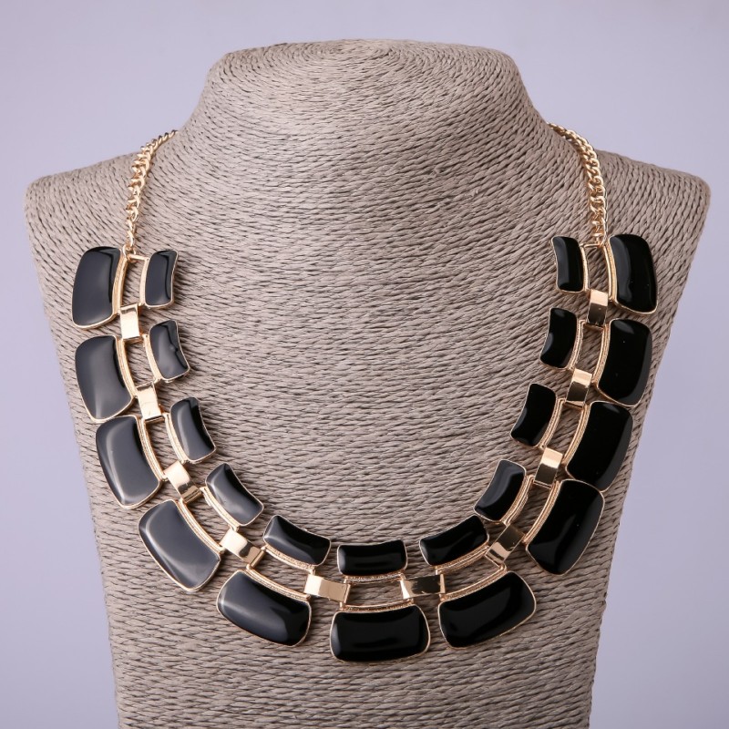 Collier émail noir, longueur 50–55 cm