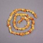 Perles d'ambre en éclats sur fil, diamètre 7×4 mm, longueur 39 cm ±