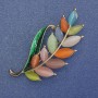 Broche Branche multicolore œil de chat, émail vert et métal doré 22 × 47 mm