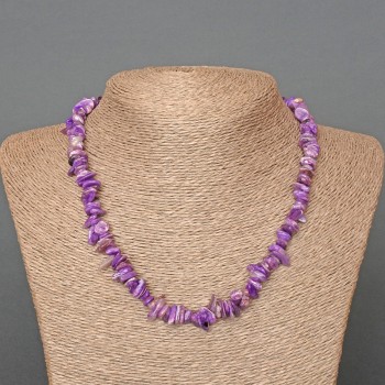 Collier en charoïte — éclats de pierre naturelle, diamètre 9×3 mm, longueur 47 cm ±